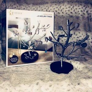 Jewelry tree